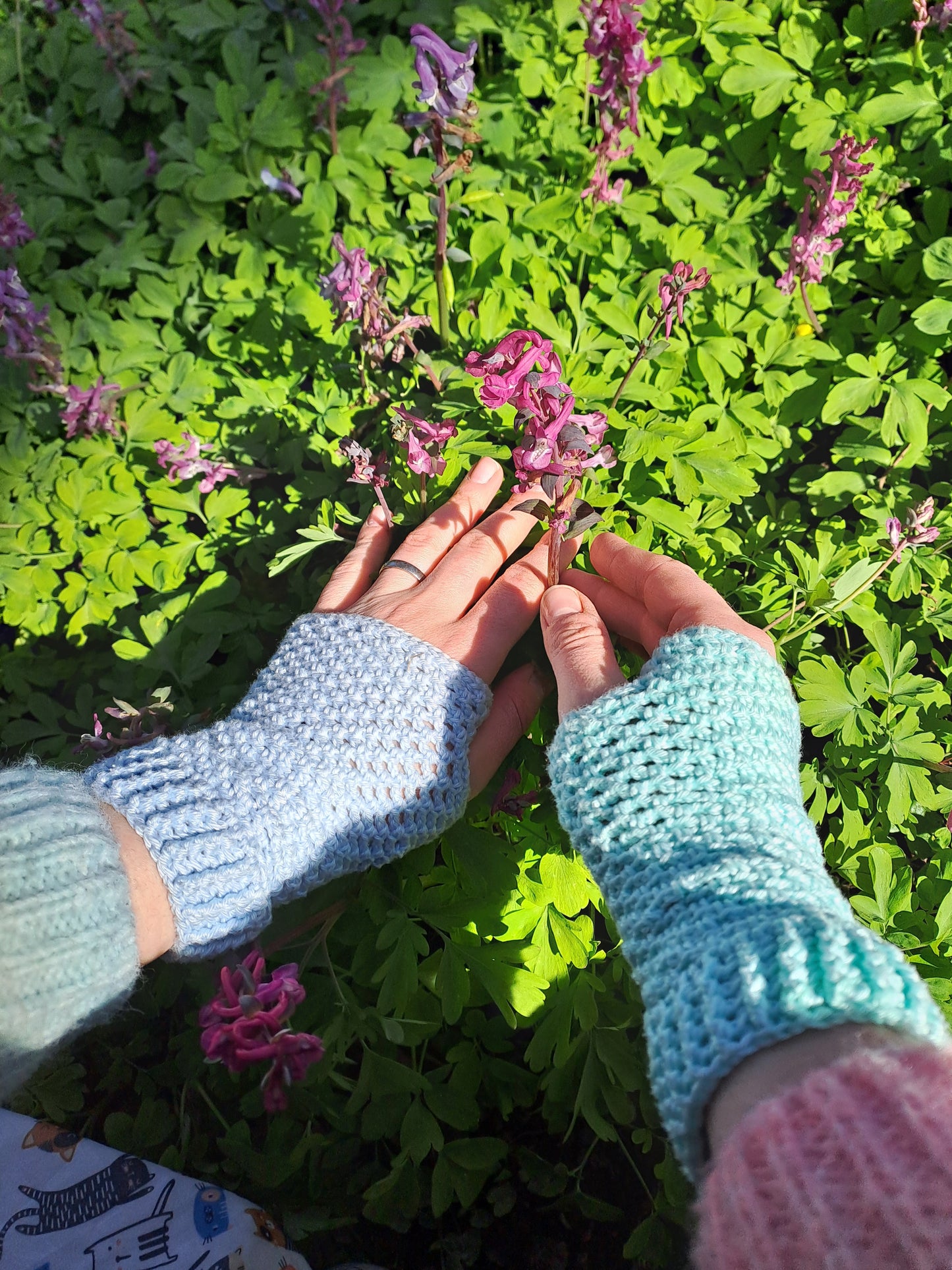 Pastel Emo - Fingerless Mitts (Digital Crochet Pattern)